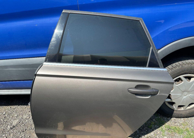 predne-a-zadne-lave-dvere-audi-a6-c7-avant-big-1