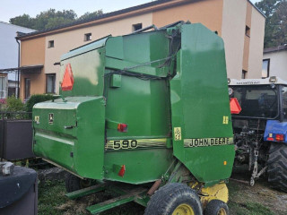 lis-balikovac-john-deere-590