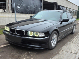 e38-728i