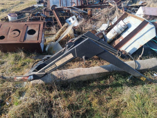 celny-nakladac-na-malotraktor-alebo-zetor