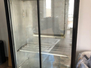 nemecka-vitrinova-chladnicka-caravell-803-430-831l