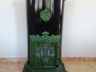 kachlova-pec-godin-petit