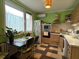 na-predaj-velky-3-izbovy-byt-gmasaryka-nove-zamky-balkon