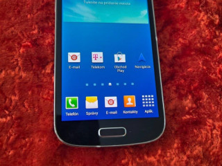 samsung-s4-mini-volny-black-mist-v-dobrom-stave-plne-funkcny