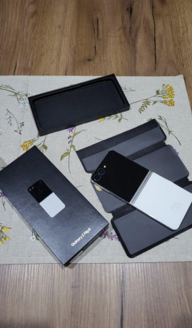 samsung-z-flip-512-gb-big-0