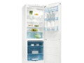 predam-kombinovanu-chladnicku-electrolux-erb-34200-w-small-0