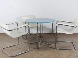 sedenie-funkcionalizmushana-kucerova-zaveska