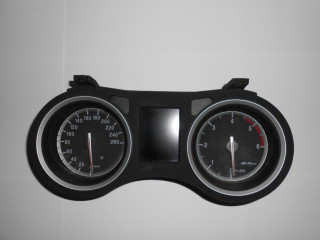 predam-budiky-pred-facelift-alfa159