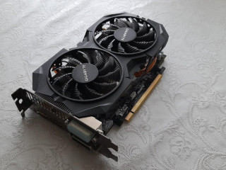 gigabyte-radeon-r7-370