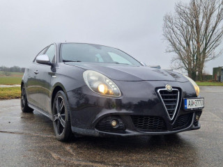 alfa-romeo-giulietta-14t-sportiva