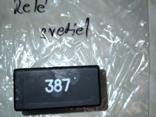 predam-rele-svetiel-na-audi-a8d2