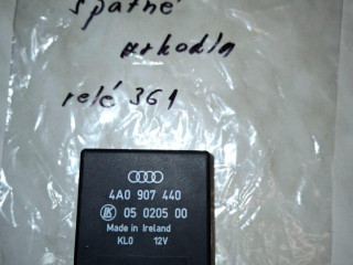 predam-rele-vonkajsich-zrkadiel-na-audi-a8d2