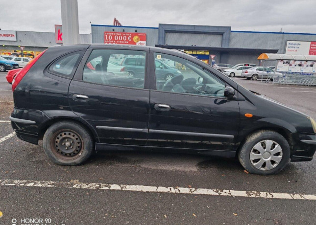 diely-nissan-almera-tino-big-0