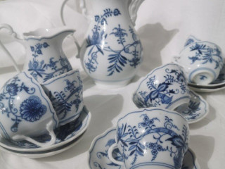 cibulak-zwiebelmuster-cajovy-set-kavova-sada