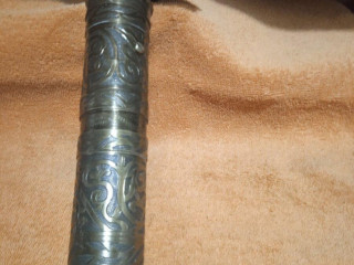 starozitni-mosadzny-mlyncek-na-kavu