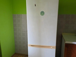 predam-chladnicku-s-mraznickou