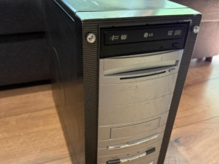 stolovy-pocitac-s-windows-xp-idealny-pre-starsie-programy