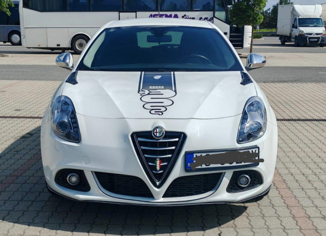 alfa-romeo-giuletta-20jtd-diesel-110kw-big-0