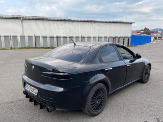 alfa-romeo-159-24
