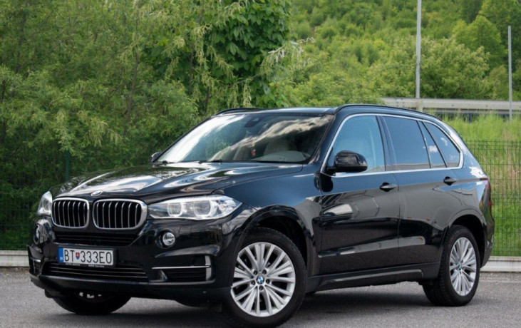 bmw-x5-xdrive30d-at-190kw-big-0
