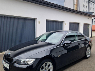 bmw-e92-320i-coupe-manual