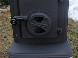 norske-liatinove-kachle-trolla-150-a