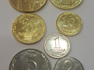 mince-bankovky-ukrajina-unc