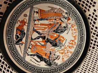 keramicky-tanier-s-greckym-motivom