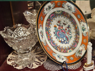 cinsky-porcelanovy-tanier