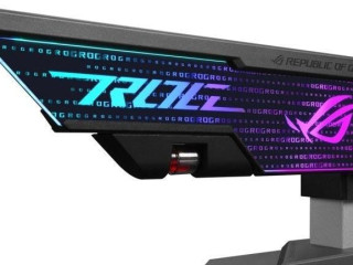 rozbalene-asus-rog-herculx-argb-drziak-pre-gpu