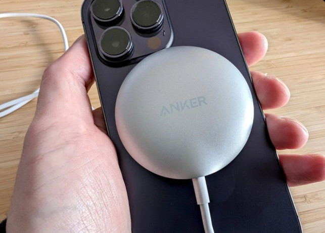 anker-powerwave-pad-and-stand-big-0