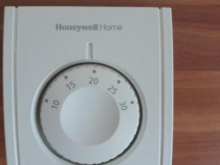 predam-termostat-honeywell-home-mt1