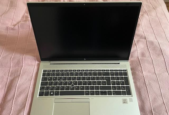 paradny-hp-elitebook-850-g7-i7-top-stav-big-0