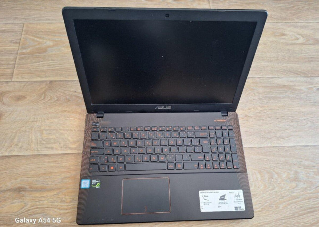 asus-f550v-big-0