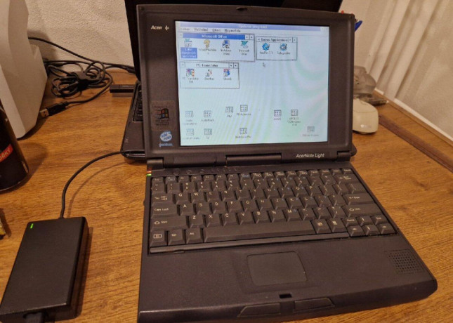 predam-retro-notebook-acer-note-light-big-0