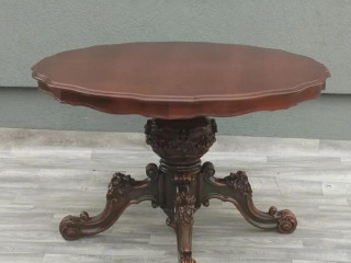 stol-jedalensky-neobarokovy