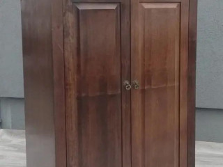 skrina-teakova-spalnova