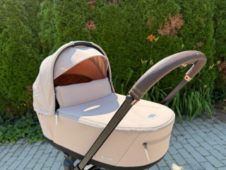 cybex-priam-lux-carry-cot-40-platinum