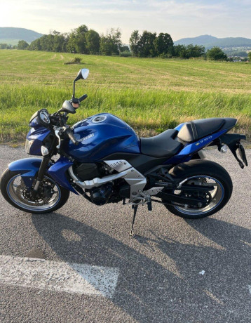 kawasaki-z750-tp-a2-big-0