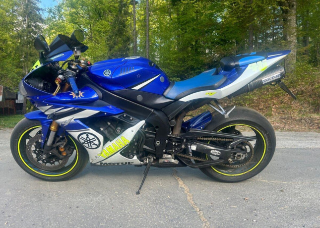 yamaha-yzf-big-0