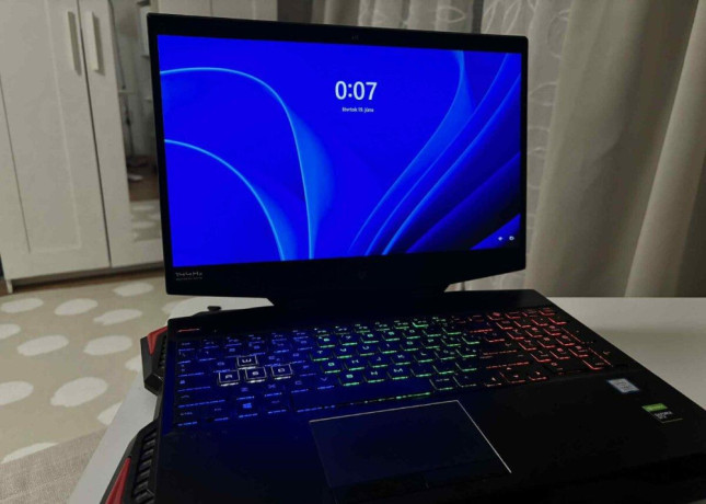 herna-zostava-notebook-hp-omen-ps4-1tb-slim-big-0