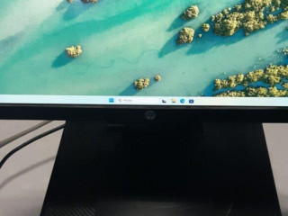 pc-s-monitorom