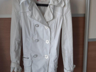 trenckot-jarny-kabatik-stradivarius