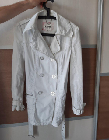 trenckot-jarny-kabatik-stradivarius-big-0
