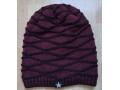 nove-znackove-teple-a-stylove-ciapky-bordova-alebo-siva-small-0
