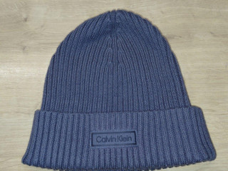 ciapka-calvin-klein