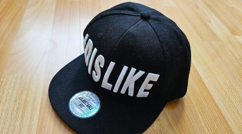 cierna-siltovka-s-napisom-dislike-big-0
