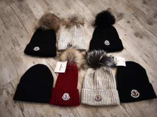 moncler-ciapky