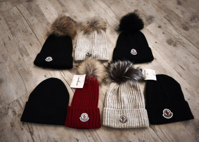 moncler-ciapky-big-0