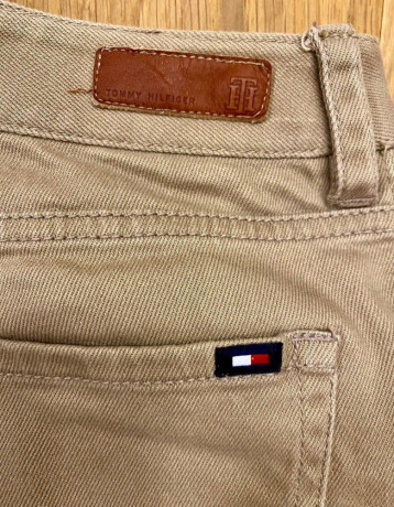 dzinsy-tommy-hilfiger-damske-bezove-big-2